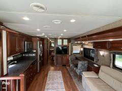2015 Newmar Canyon Star 3953, $ 110,000