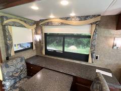 2015 Newmar Canyon Star 3953, $ 110,000
