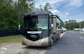 2013 Itasca Meridian 34B, $ 99,000