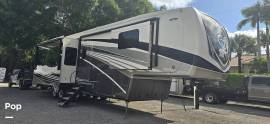2022 DRV Mobile Suites 43 Manhattan, $ 89,500