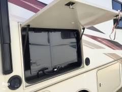 2019 Winnebago Vista 29VE, $ 65,000