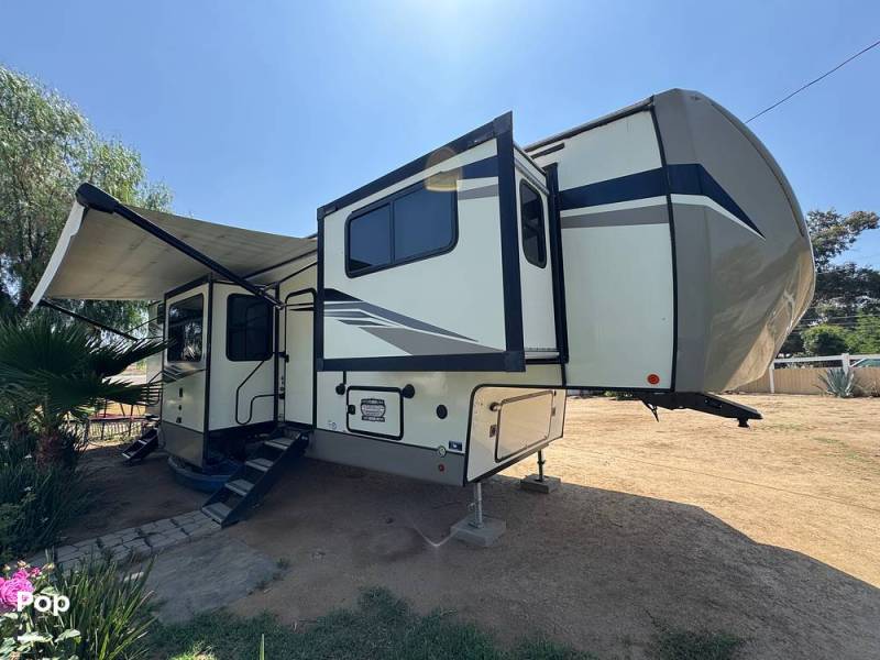 2022 Forest River Wildwood Heritage Glen 378FL, $ 55,000