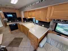 2003 Fleetwood Revolution 40C, $ 30,000
