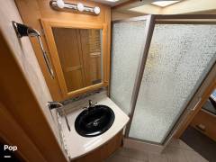 2003 Fleetwood Revolution 40C, $ 30,000