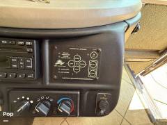 2003 Fleetwood Revolution 40C, $ 30,000