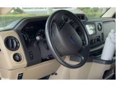 2019 Thor Motor Coach Four Winds 30D, $ 60,000