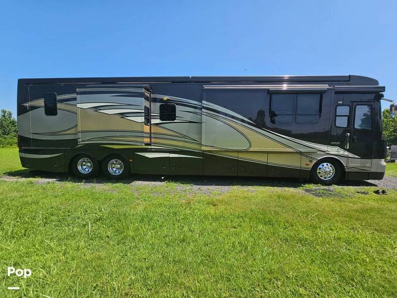 2009 Newmar Essex 4516, $ 150,000