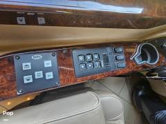 2009 Newmar Essex 4516, $ 150,000