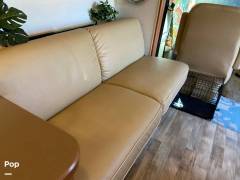 2017 Winnebago Sunstar 29VE, $ 57,500