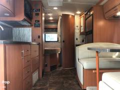 2013 Winnebago View 24J, $ 58,400