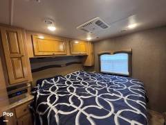 2017 Thor Motor Coach Windsport 29M, $ 57,000