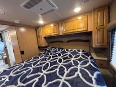 2017 Thor Motor Coach Windsport 29M, $ 57,000