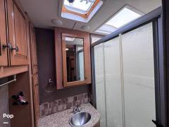 2017 Thor Motor Coach Windsport 29M, $ 57,000