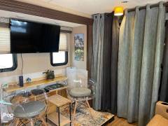 2018 Thor Motor Coach A.C.E. 32.1, $ 54,900