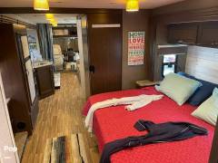 2018 Thor Motor Coach A.C.E. 32.1, $ 54,900