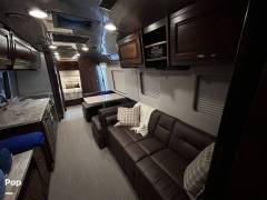 2018 Airstream Classic 33FB, $ 108,000