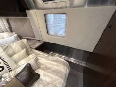 2018 Airstream Classic 33FB, $ 108,000