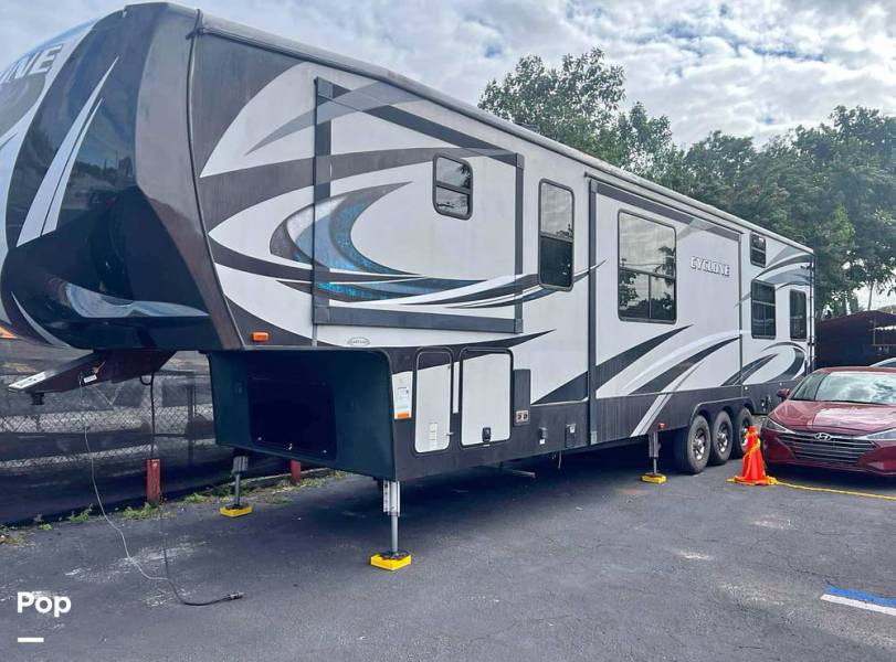 2018 Heartland Cyclone 4005, $ 49,500