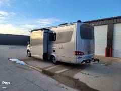 2022 Leisure Travel Unity U24MB, $ 157,500