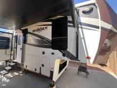 2017 Heartland Bighorn 3270RS, $ 34,999