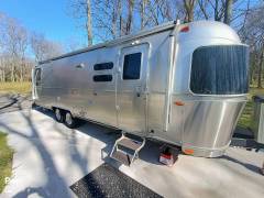 2023 Airstream Globetrotter 30RB, $ 140,000