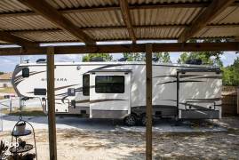 2018 Keystone Montana 3820FK, $ 42,000