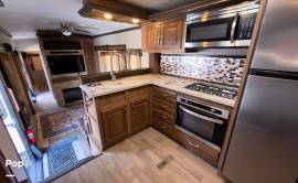 2018 Keystone Montana 3820FK, $ 42,000