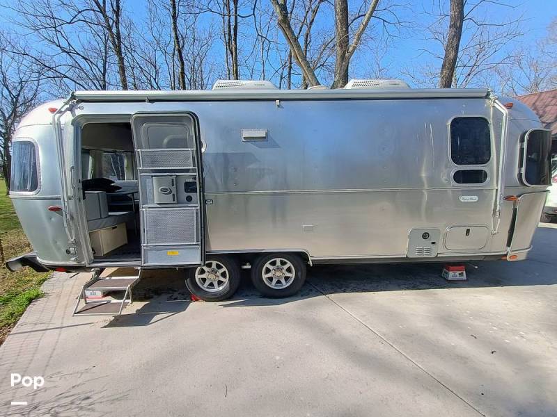 2023 Airstream Flying Cloud 25FB, $ 106,000