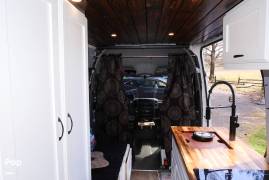 2007 Dodge Sprinter 2500 170WB, $ 54,500