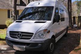 2007 Dodge Sprinter 2500 170WB, $ 54,500