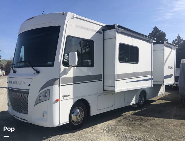 2018 Winnebago Intent 26M, $ 49,999