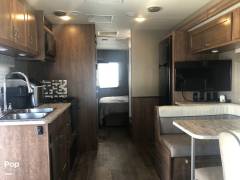 2018 Winnebago Intent 26M, $ 49,999