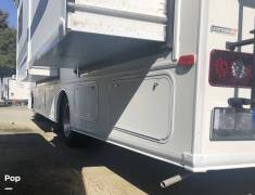 2018 Winnebago Intent 26M, $ 49,999