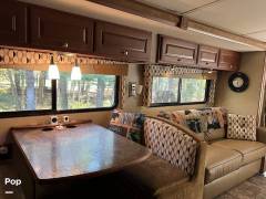 2014 Winnebago Vista 35B, $ 42,500