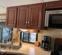 2014 Winnebago Vista 35B, $ 42,500
