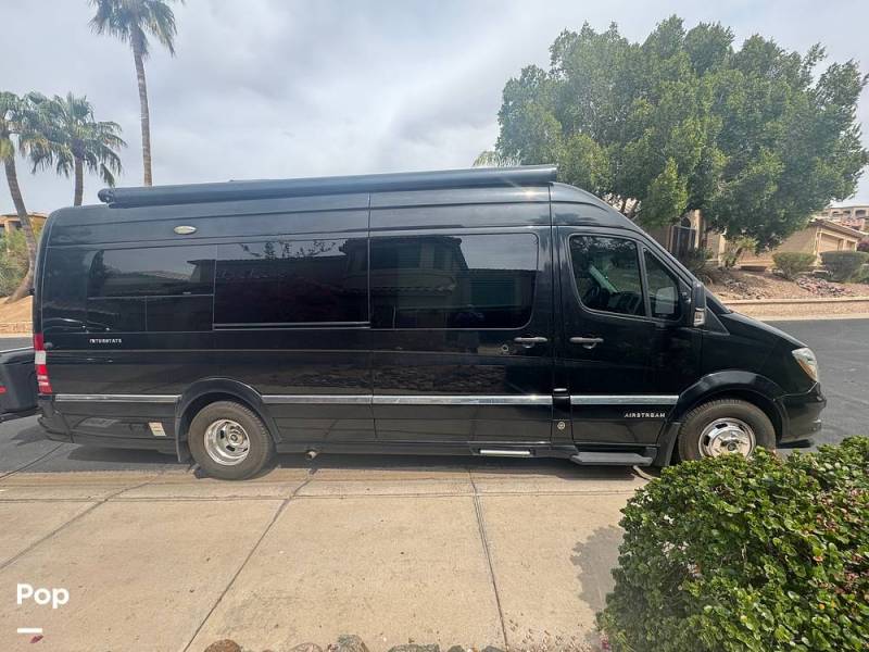 2016 Airstream Interstate EXT Lounge, $ 102,500