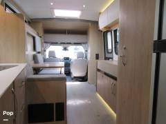 2020 Leisure Travel Wonder W24MB, $ 103,000