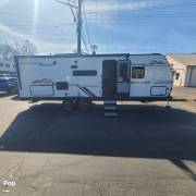 2022 KZ Confluence 24BH, $ 23,500