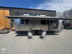 2020 Airstream Flying Cloud 28RB, $ 74,999
