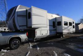 2021 Highland Ridge Open Range 427BHS, $ 57,000