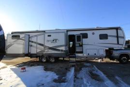 2021 Highland Ridge Open Range 427BHS, $ 57,000