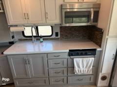 2015 Winnebago Forza 38R, $ 105,000