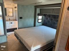 2015 Winnebago Forza 38R, $ 105,000