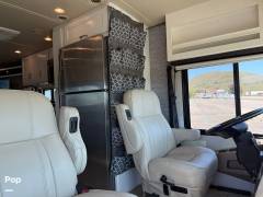2015 Winnebago Forza 38R, $ 105,000
