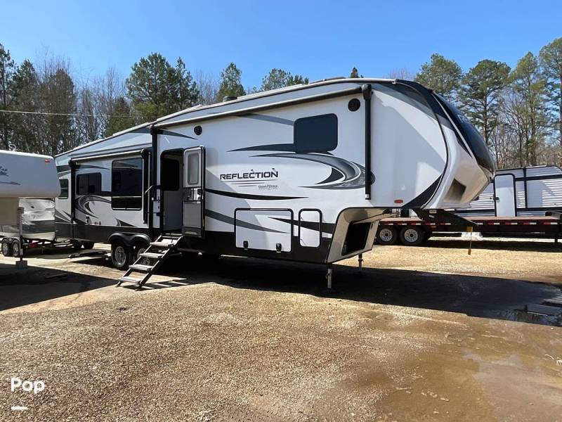 2022 Grand Design Reflection 337RLS, $ 46,000
