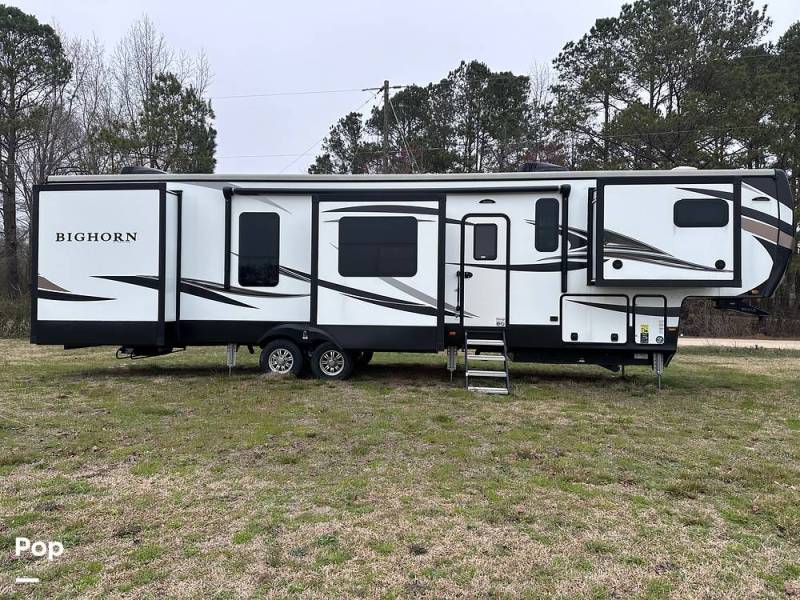 2021 Heartland Bighorn 3995FK, $ 59,000