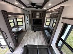 2021 Heartland Bighorn 3995FK, $ 59,000