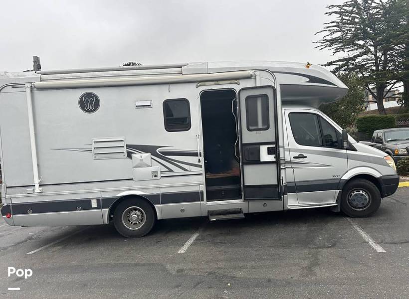 2009 Coachmen Prism 230, $ 40,000
