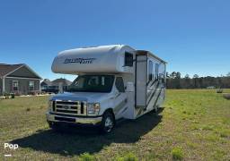 2024 Thor Motor Coach Freedom Elite 28HE, $ 110,000