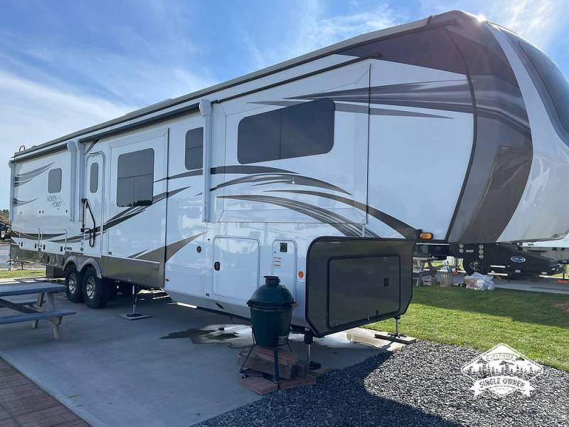 2021 Jayco North Point 382FLRB, $ 69,900